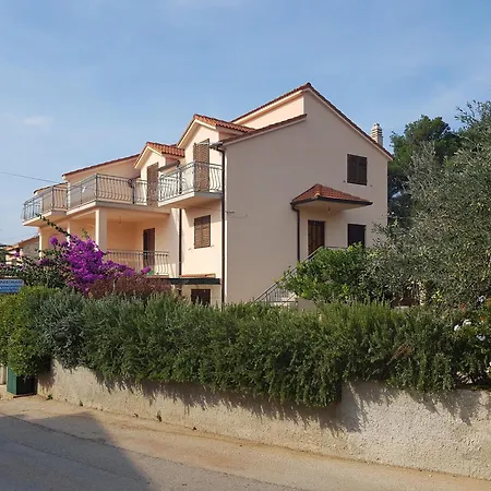 Apartman Nila Vrboska